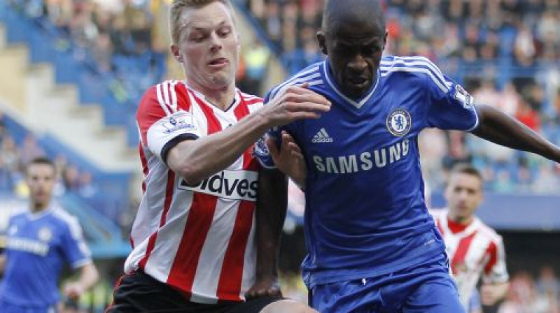 Sebastjans Lāšons cīņā ar Ramiresu
Foto:AFP/Scanpix