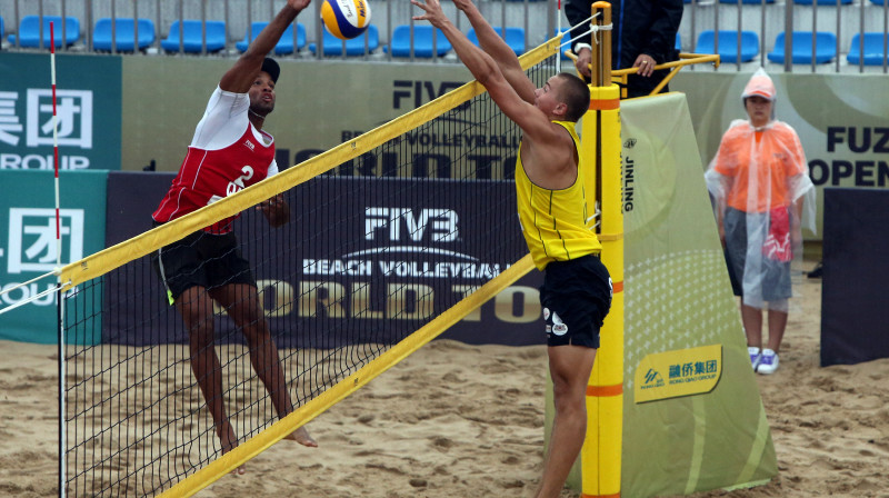 Edvarts Buivids blokā
Foto: www.fivb.org