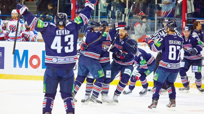 "Metallurg" hokejisti pavasarī pirmo reizi kļuva par KHL čempioniem
Foto: metallurg.ru