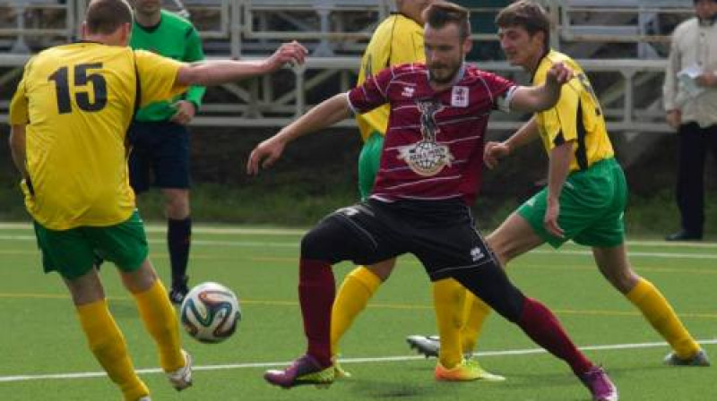 Kadrs no "1625 Liepājas" un "Pļaviņu" spēles
Foto: Ģirts Gertsons