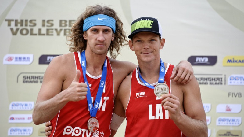 Aleksandrs Samoilovs un Jānis Šmēdiņš
Foto: fivb.org