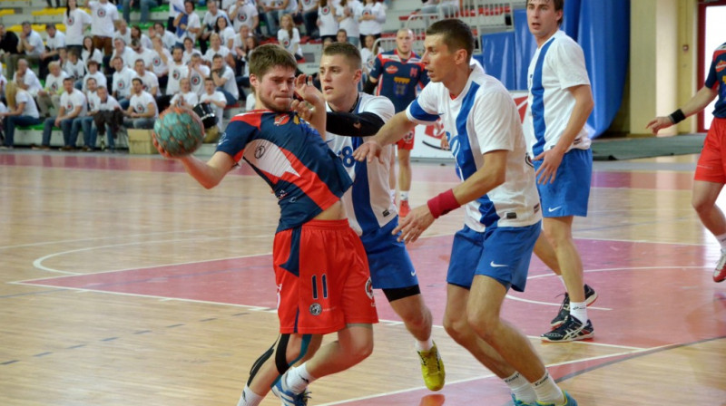 Aleksandrs Krastiņš (Tenax) 
Foto: handbols-dobele.lv