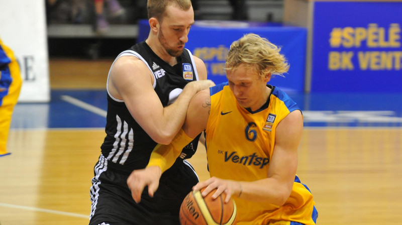 Jānis Timma un BK "Ventspils" pret Rihardu Kuksiku un "VEF Rīga": kurš pārņems iniciatīvu Aldaris LBL finālsērijā?
Foto: bkventspils.lv