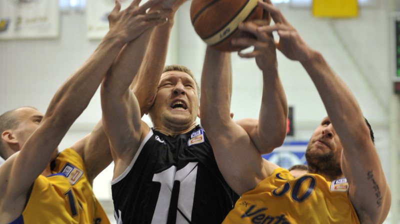 Akselis Vairogs, Artūrs Strēlnieks un Ronalds Zaķis 
Foto: Romāns Kokšarovs, Sporta Avīze, f64