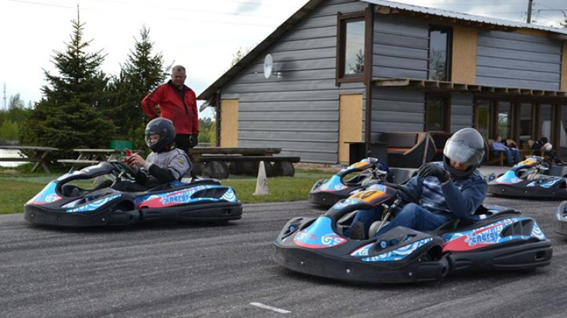 "Openkart" sacensību starts "Rullītī"
Foto: Ernests Bitenieks