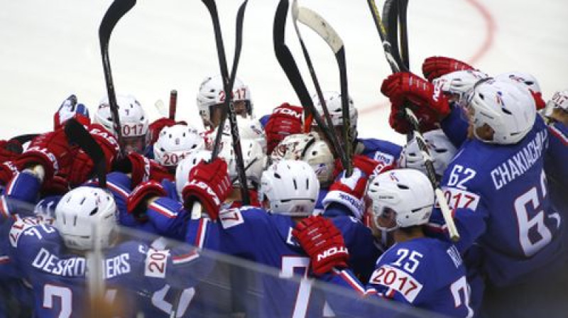 Francijas izlase atzīmē savu pirmo uzvaru
Foto:AP/Scanpix