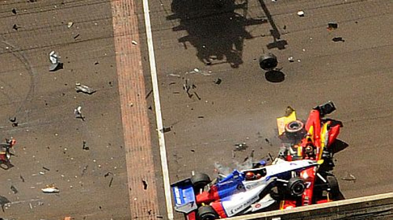 Indianapolisas IndyCar posma starta avārija
Foto: TT NYHETSBYRÅN/Scanpix