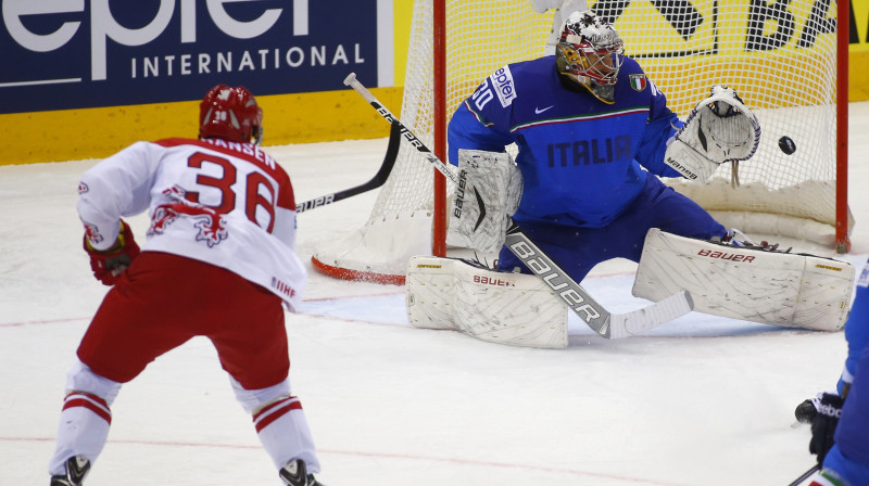 Janiks Hansens pārspēj Danielu Belissimo
Foto: AP/Scanpix