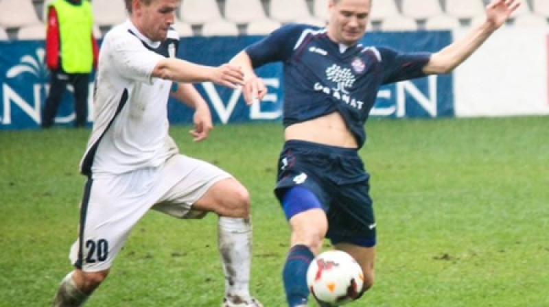 Dmitrijs Kozlovs (no kreisās)
Foto: Juris Gūtmans, Skontofc.com