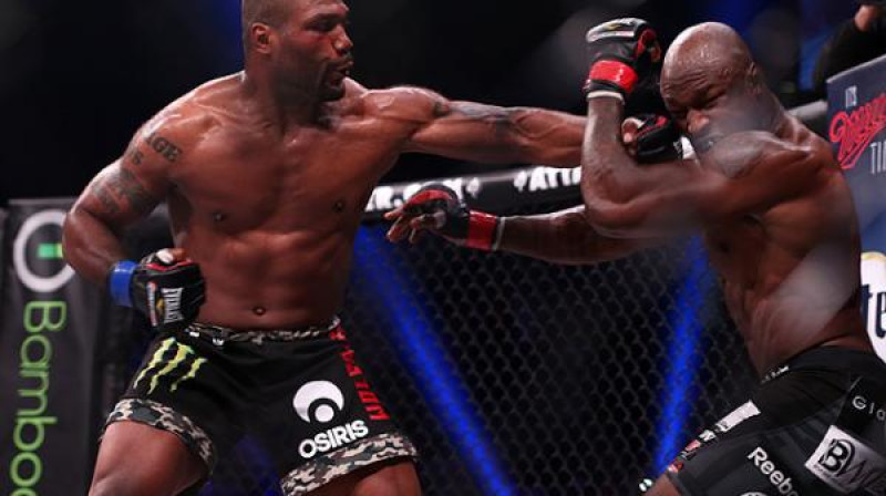 Kvintons Džeksons (no kreisās) cīņā ar Muhamedu Lavalu
Foto: sherdog.com