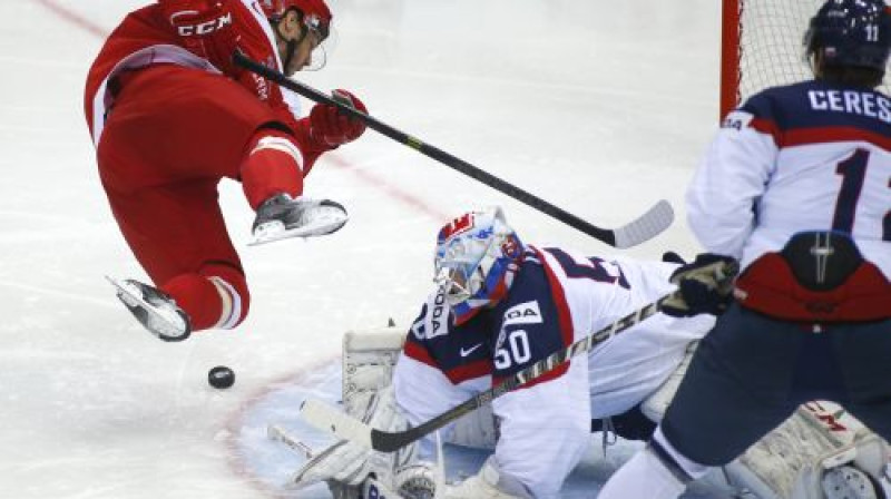 Jespers Kristensens atlētiski cīnās pret Slovākiju
Foto:AP/Scanpix