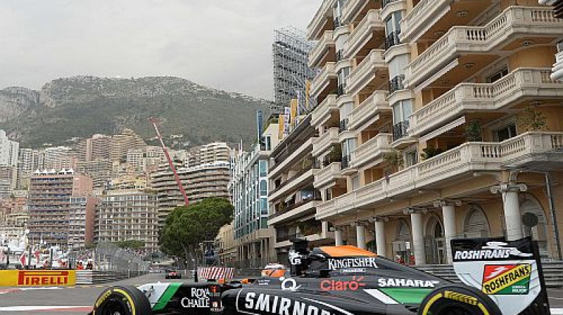"Smirnoff" reklāma uz "Force India" formulas
Foto: AFP/Scanpix