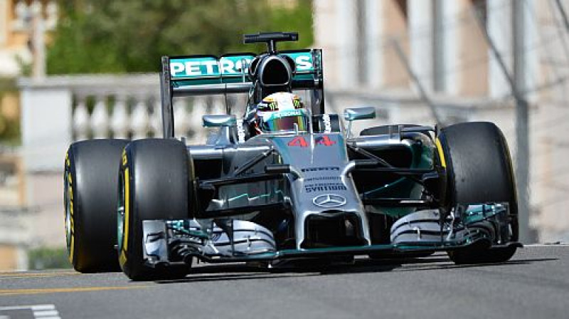 Luiss Hamiltons Monako ielās
Foto: AFP/Scanpix