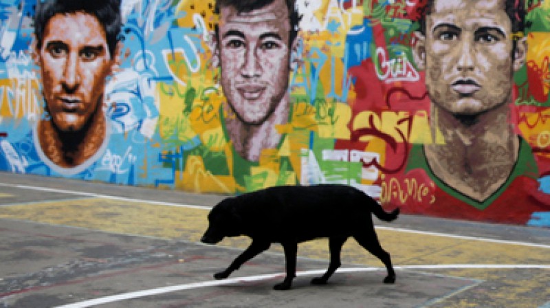 Lionels Mesi, Neimars, Krištianu Ronaldu - grafiti Riodežaneiro
Foto: AP / Scanpix