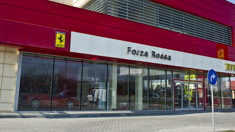 "Forza Rossa" veikals Rumānijā
Foto: grandprix247.com