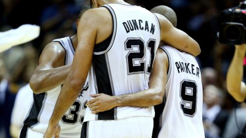 Tims Dankans un Tonijs Pārkers - rezultatīvākie Sanantonio "Spurs" spēlētāji
Foto: AFP/Scanpix