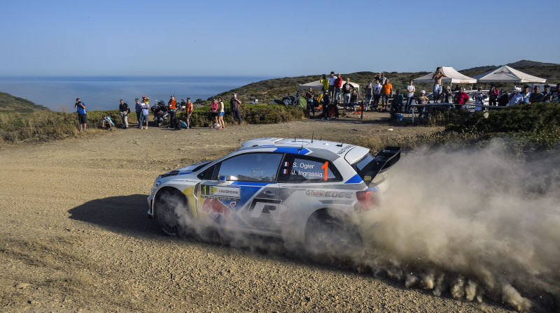 Sebastiana Ožjē un Žuljēna Ingrassas ekipāža
Foto: AFP/Scanpix