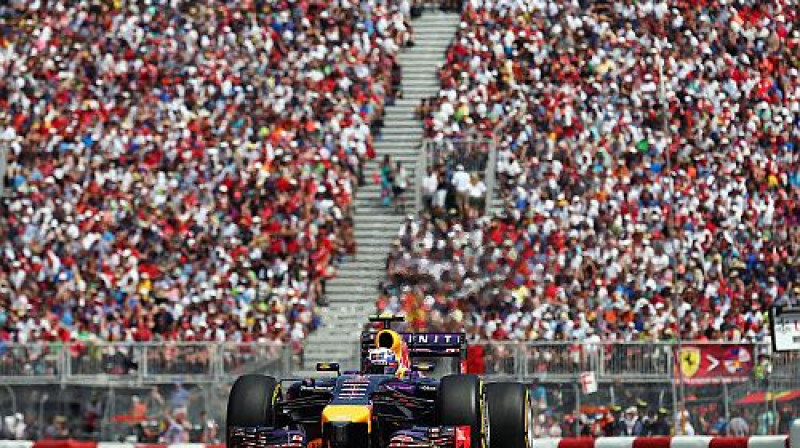 F1 līdzjutēju tribīnes un "Red Bull" formula
Foto: GETTY IMAGES NORTH AMERICA/Scanpix