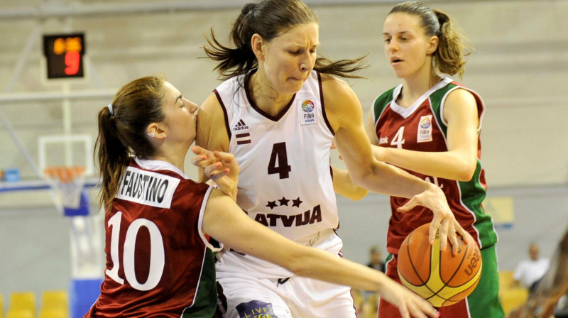 Zane Tamane
Foto: Romāns Kokšarovs, f64
