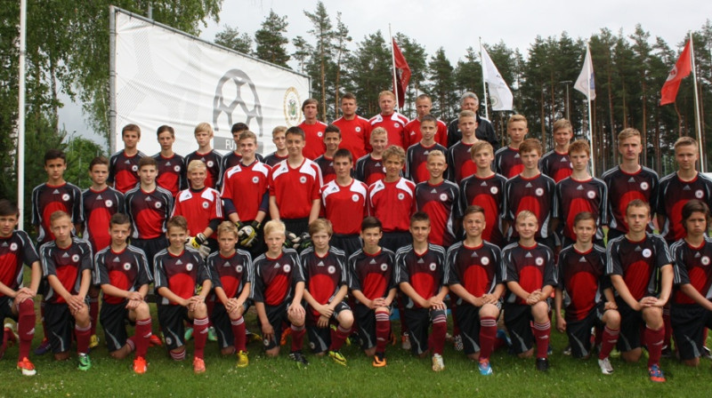 LMT Futbola akadēmijas U-14 (2000.g.dz.) vecuma grupas talantu skates dalībnieki. Foto: LFF.lv