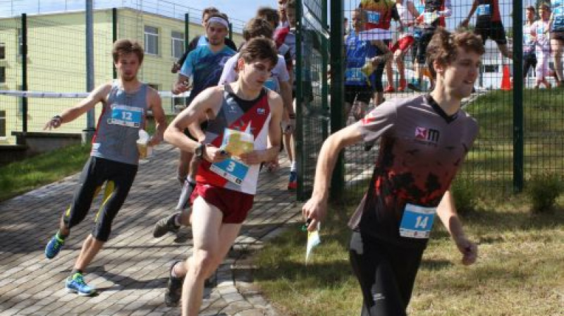 Brīdis pēc starta
Publicitātes foto