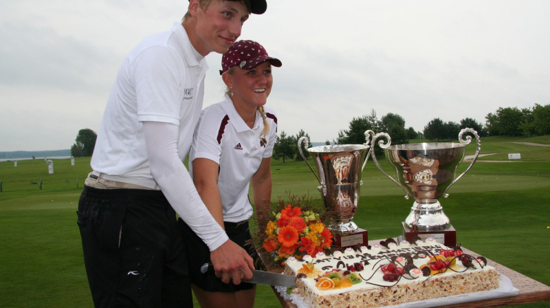 Roberts Eihmanis & Māra Puisīte
Foto: golfs.lv