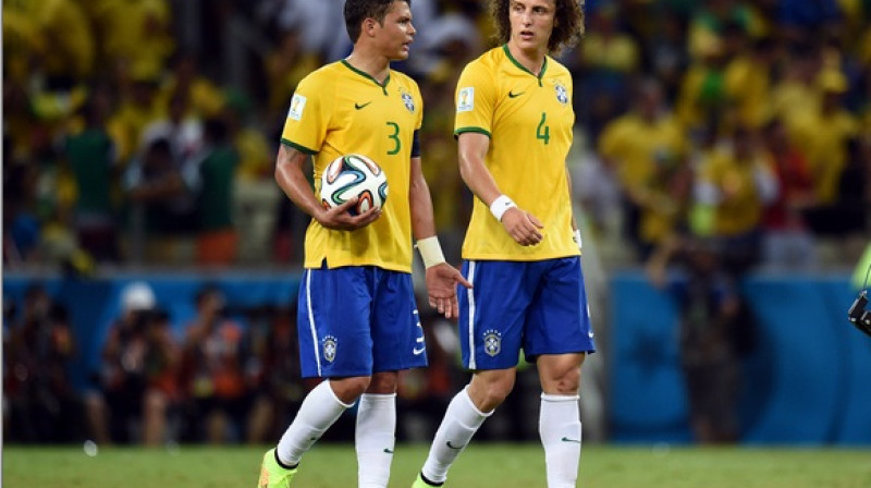 Tjagu Silva un Davids Luizs
Foto: EMPICS Sport/Scanpix