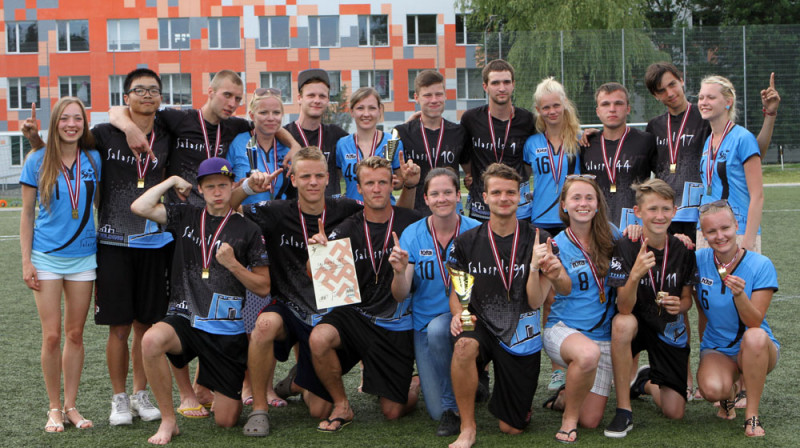 Latvijas čempioni: "Salaspils WT" un "Salaspils FK" frisbija spēlētāji
Foto: Ritvars Raits