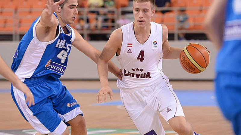 Kristaps Gludītis un U20 izlase: jāpieceļas pēc trim klupieniem Eiropas čempionāta ievadā.
Foto: FIBAEurope.com