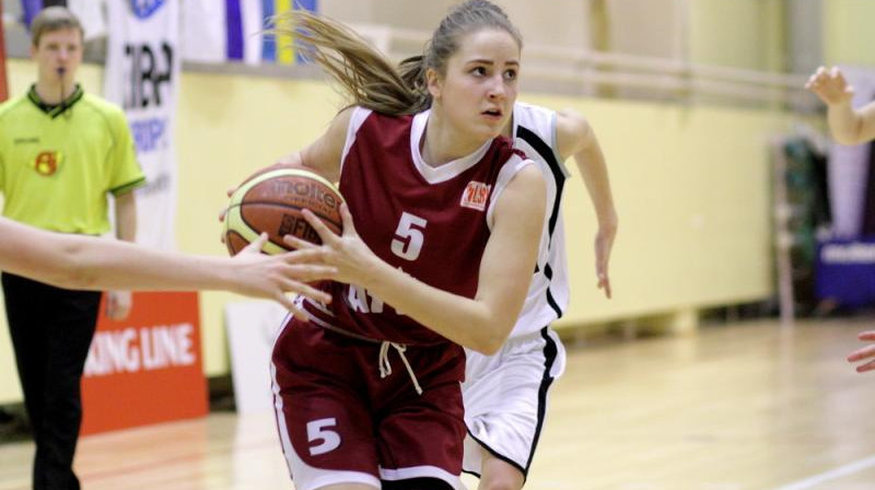 Linda Svenne (BJBS Rīga/TTP-1"): veiksmīgs sniegums VEF LJBL pusfināla spēlē.
Foto: basket.ee