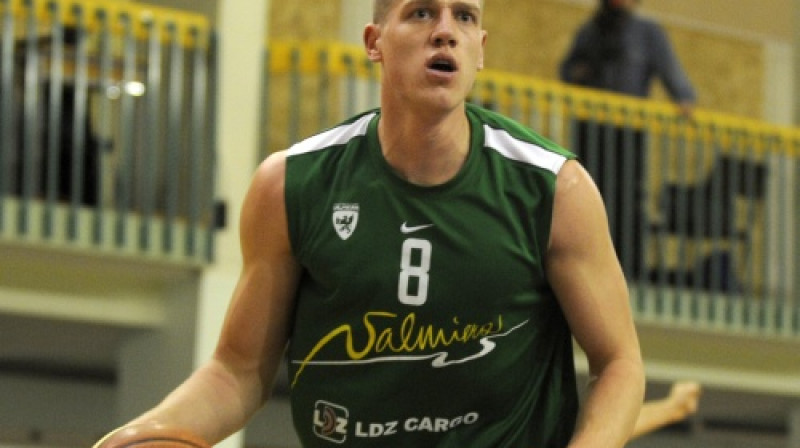 Māris Ziediņš
Foto: Romāns Kokšarovs, Sporta Avīze, f64