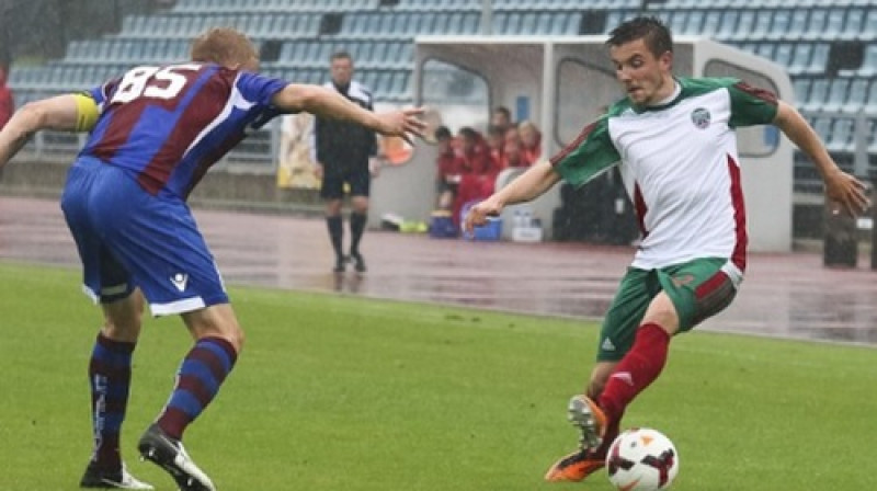 Roberts Savaļnieks (pa labi) guva savus pirmos vārtus "Liepājas" rindās
Foto: Ģirts Brūns, liepajniekiem.lv