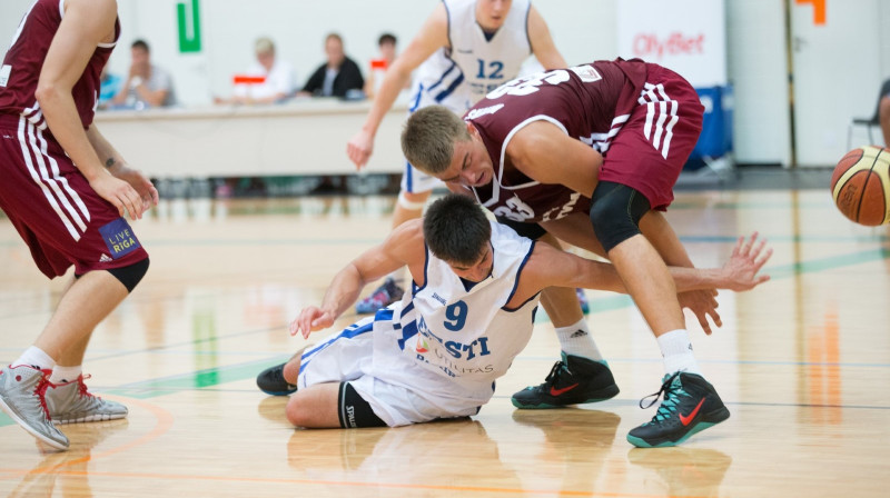 Mārtiņš Meiers: 13 punktu valstsvienības pirmajā pārbaudes spēlē Igaunijā.
Foto: basket.ee