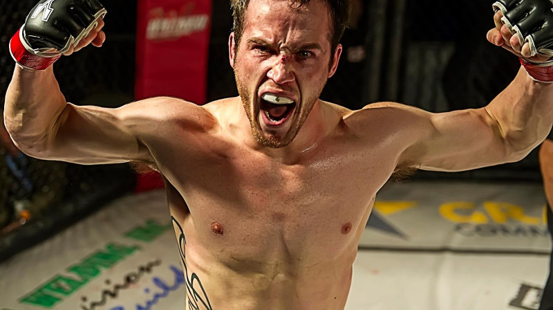 Deimons Džeksons 
Foto: mmaboxing.ru