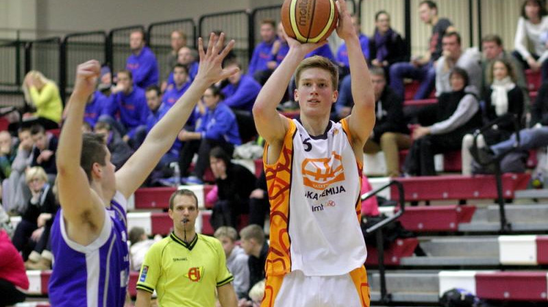 Rinalds Mālmanis: 10 punkti un deviņas atlēkušās bumbas pret Itāliju
Foto: www.basket.ee