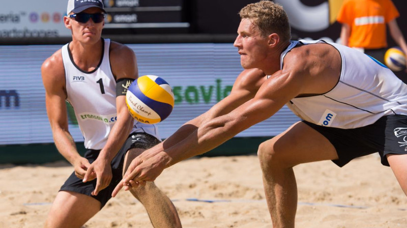 Mārtiņš Pļaviņš un Aleksandrs Solovejs
Foto: fivb.org