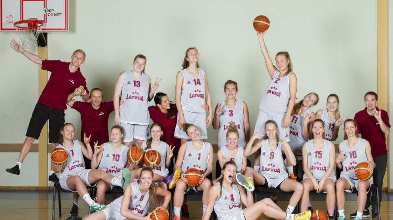 Latvijas U16 sieviešu basketbola izlase
Foto: U16 izlase