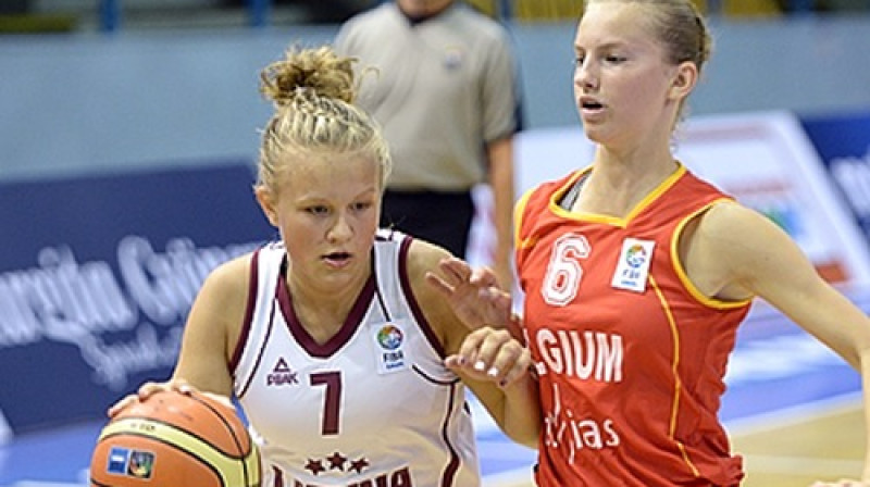 Marianna Kļaviņa ar bumbu
Foto: FIBA Europe