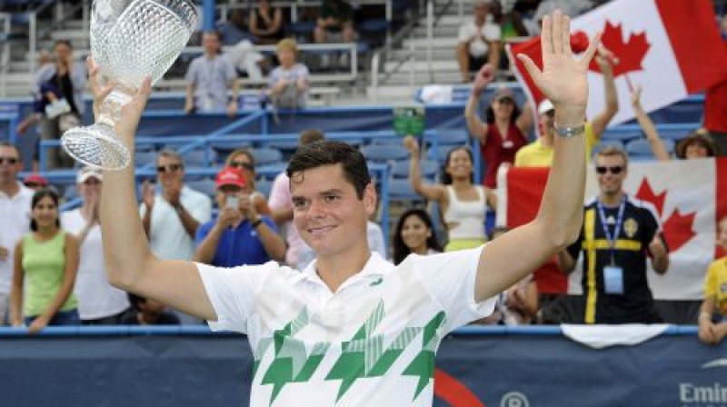 Milošs Raoničs ar karjeras nozīmīgāko trofeju
Foto: AP/Scanpix