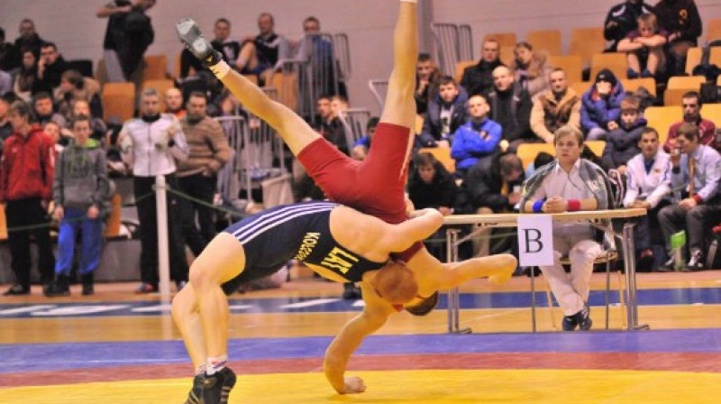 Jevgeņijs Koļcovs valsts čempionātā 2014 
Foto: Pāvels Jerohins, Latvijas Cīņas federācija