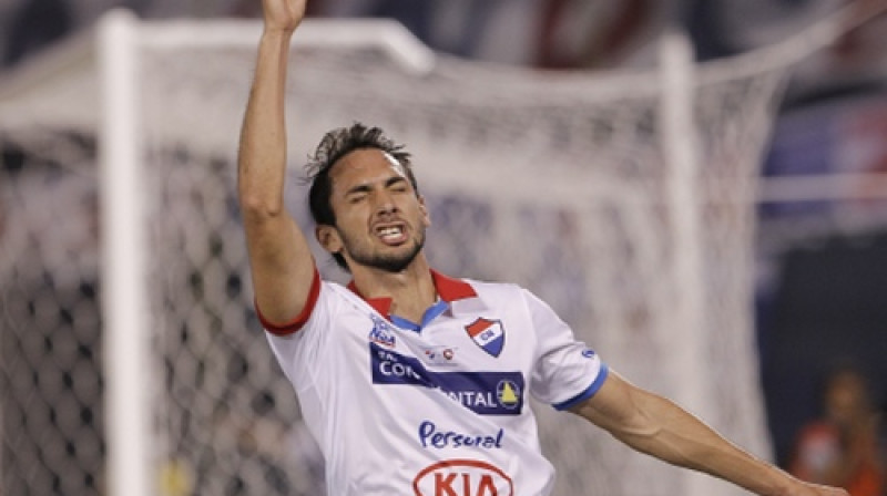 Hulio Santakruss svin vārtu guvumu
Foto: AP/Scanpix