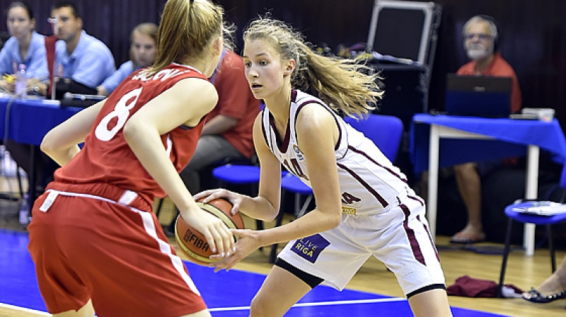 Luīze Šepte: 16 punktu Latvijas U16 izlases spēlē ar Beļģijas kadetēm.
Foto: fibaeurope.com