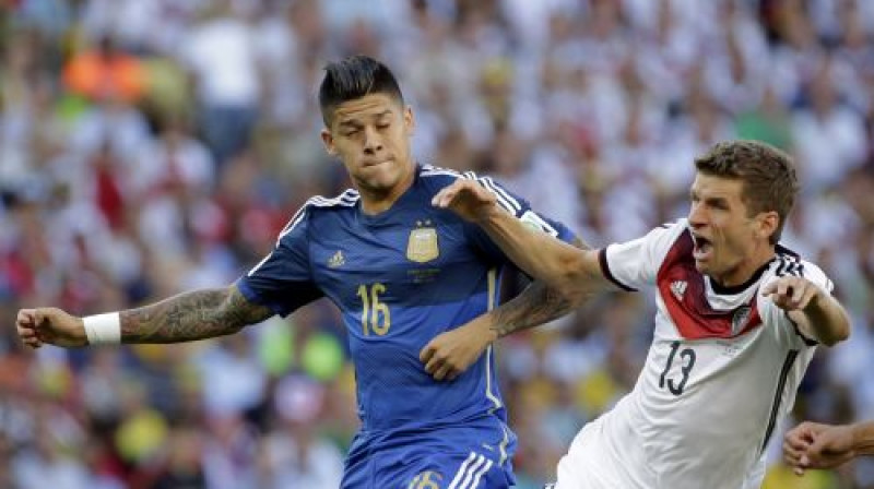 Markoss Roho PK finālā pret Vāciju
Foto:AP/Scanpix