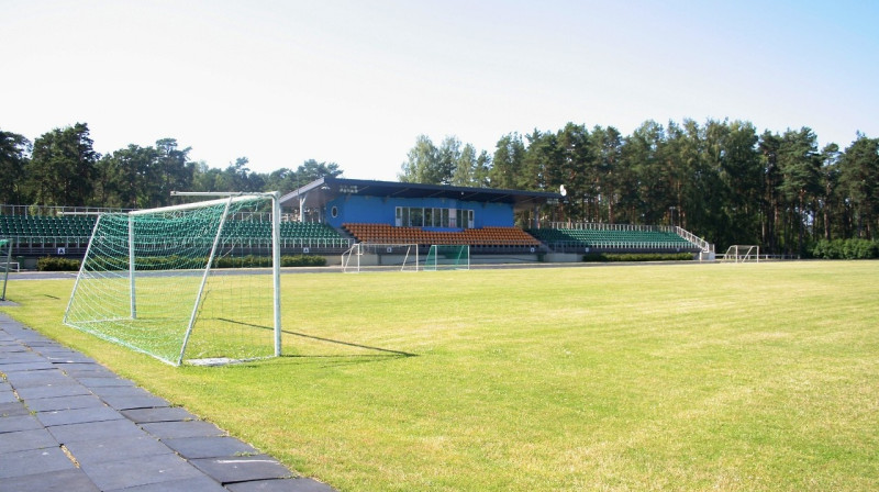 Rojas stadions ar 1018 sēdvietu ietilpību (Autora foto)