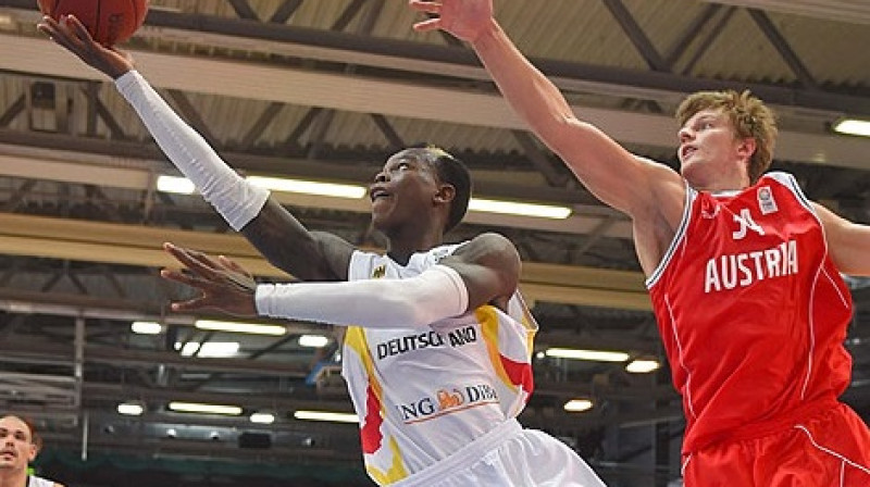 Vācijas saspēles vadītājs Deniss Šrēders
Foto: www.fibaeurope.com