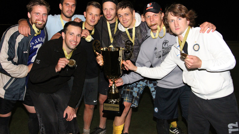 Mārupes "Ghetto Football 6:6" čempionu titula izcīnīja "Jaunmārupes dūži"
Foto: Renārs Buivids (Ghetto Family)