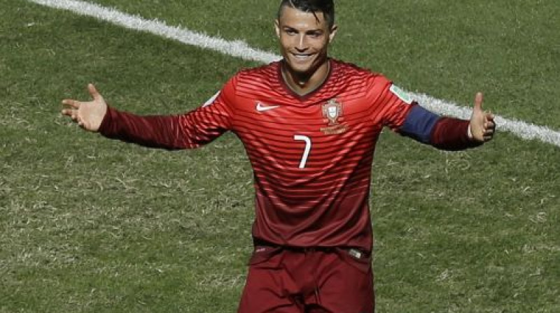 Krištianu Ronaldu
Foto:AP/Scanpix