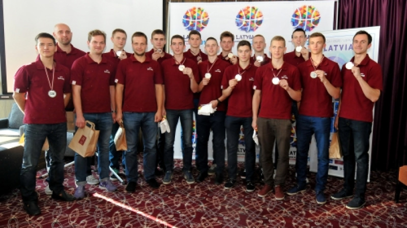 Latvijas U16 izlase.
Foto: Romualds Vambuts