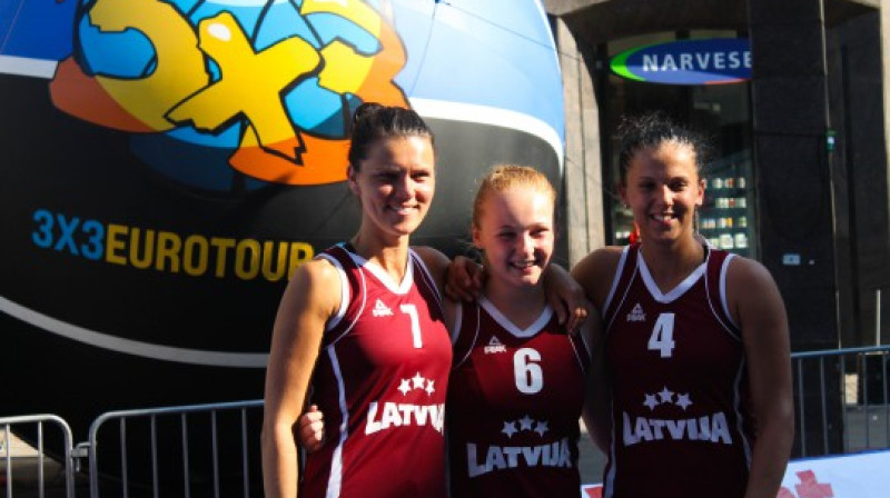 Latvijas 3x3 komanda kvalifikācijas turnīrā Rīgā. No kreisās: Ieva Vītola, Ieva Jundase un Dita Rozenberga.
Foto: Juris Gūtmans