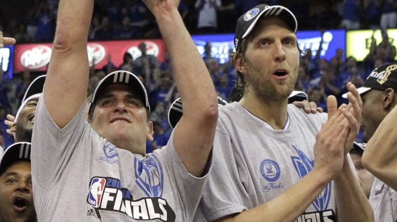 Marks Kjūbans un Dirks Novickis: NBA čempioni 2011. gadā
Foto: AP/Scanpix